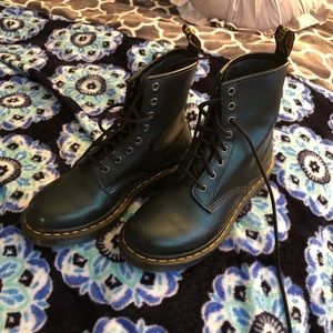 Rare Oil slick classic dr martens boot